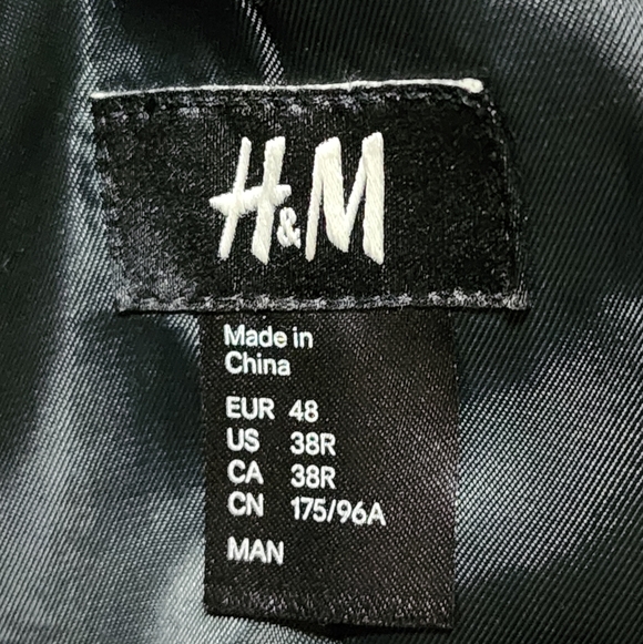 Men's Gray Blazer - Picture 6 of 10